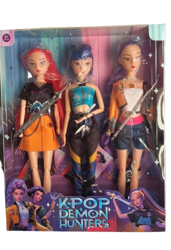 Lalki Kpop Miecze v1.jpg